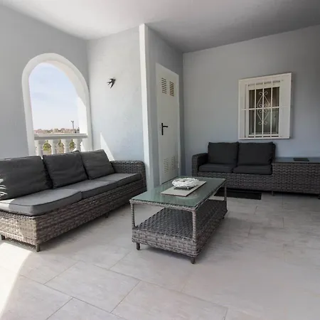 Villa Sr85 Spacious In La Escuera With Private Pool *