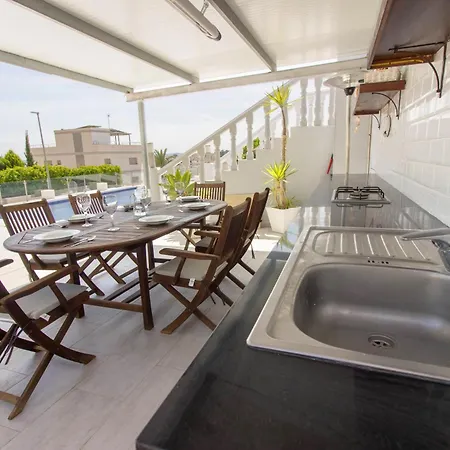 Villa Sr85 Spacious In La Escuera With Private Pool Alicante