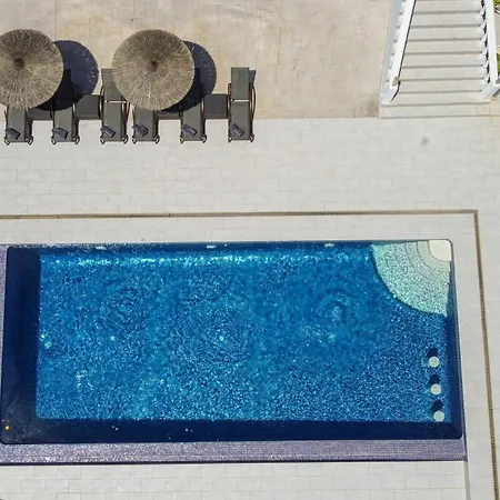 Sr85 Spacious In La Escuera With Private Pool *