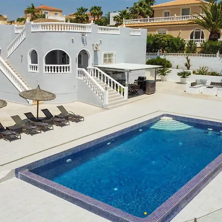 Villa Sr85 Spacious In La Escuera With Private Pool